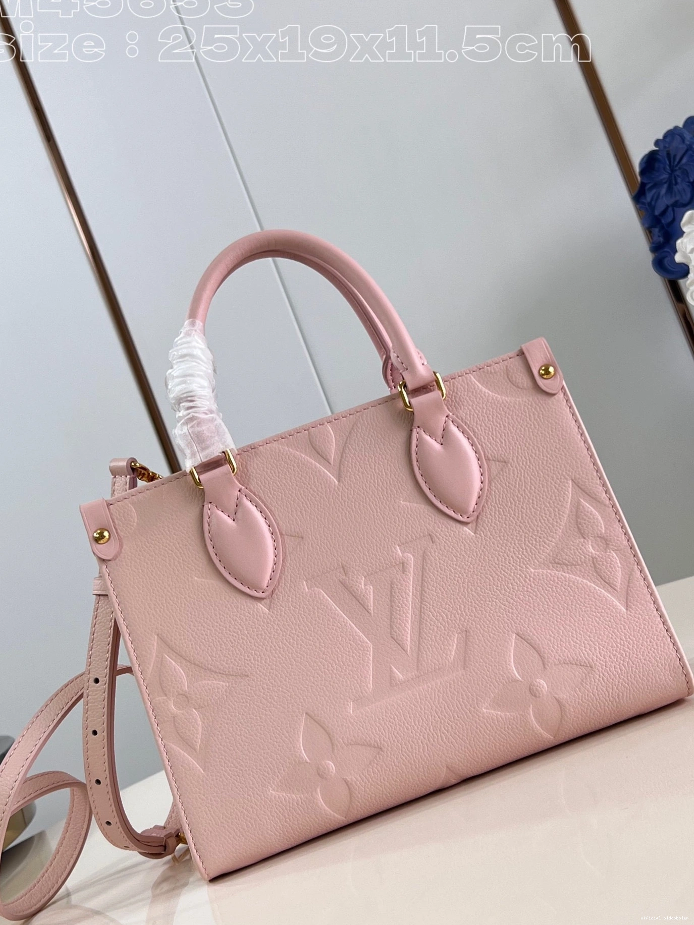 Official oldcobbler VUITTON ONTHEGO PM-25*19*11.5cm LOUIS 0818